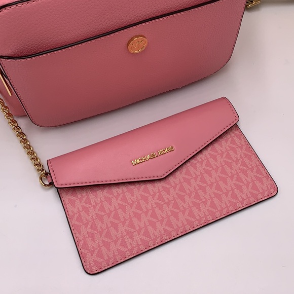 MICHAEL KORS Maisie Medium Pebbled Leather 2-in-1 Backpack CARNATION COL… - Picture 11 of 16